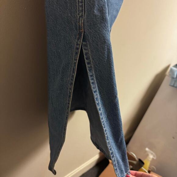 Levis Reverse Side Slit Skirt Bnwt size 23” waist - Picture 5 of 6